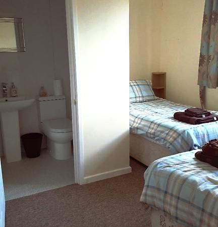 Travellers Retreat Poole Exterior foto
